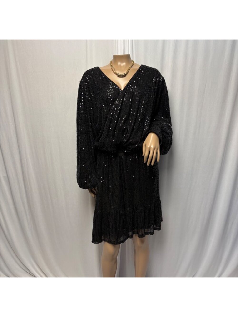 Lauren Conrad Black Sequin Dress Womens Size 3X V-Neck Long Sleeves Elegant NEW